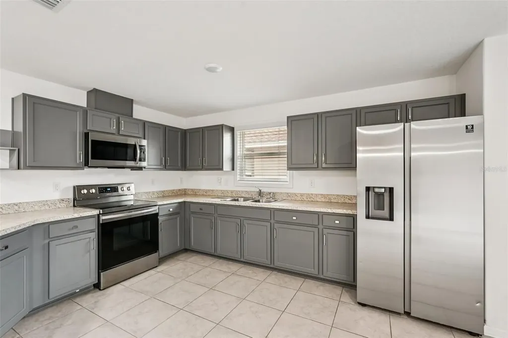 1551 Blue Bayou Circle Ruskin FL 33570