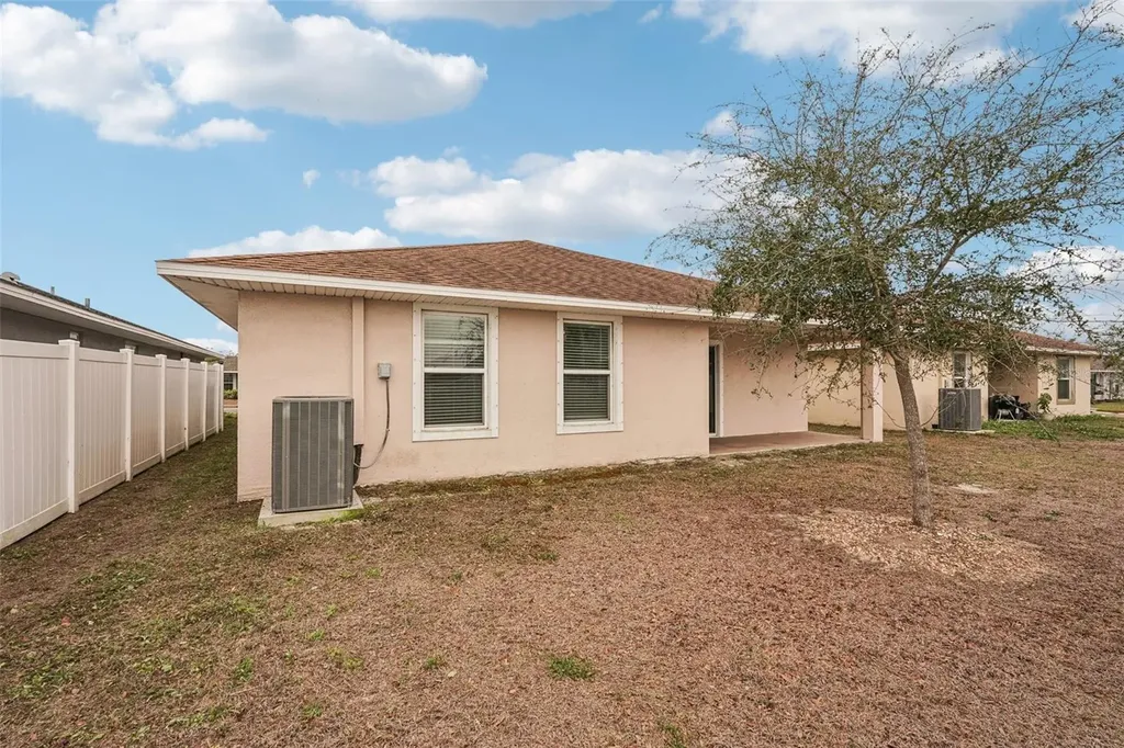 1551 Blue Bayou Circle Ruskin FL 33570
