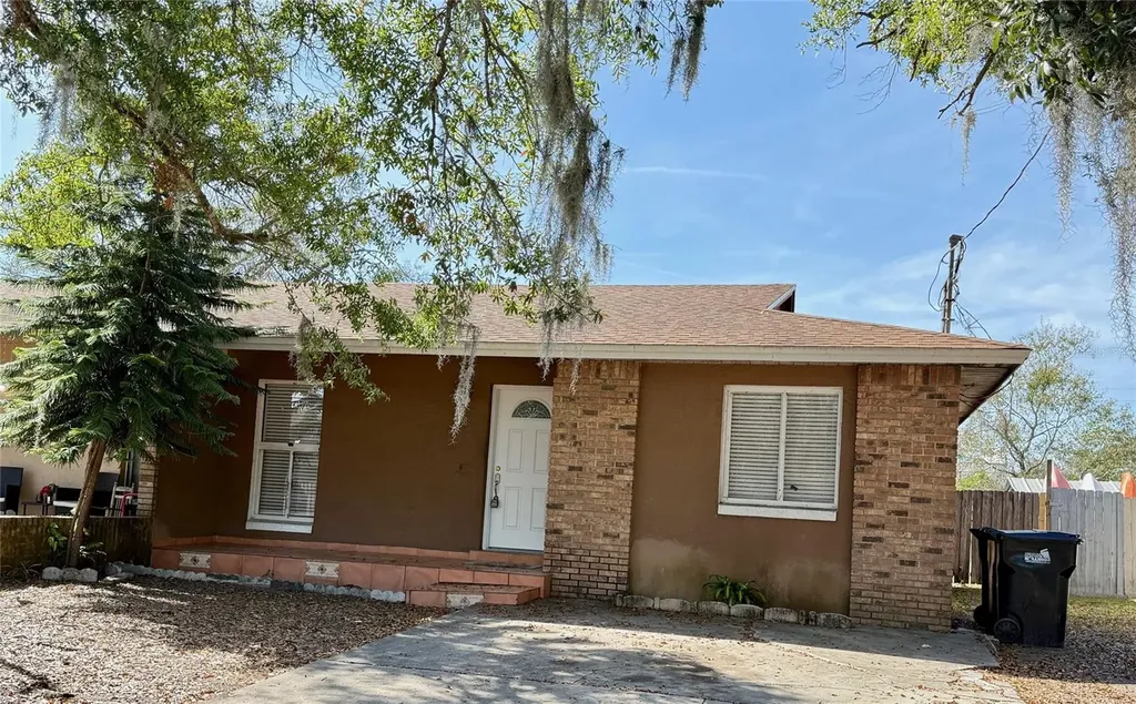 908 Tucker Avenue Orlando FL 32807