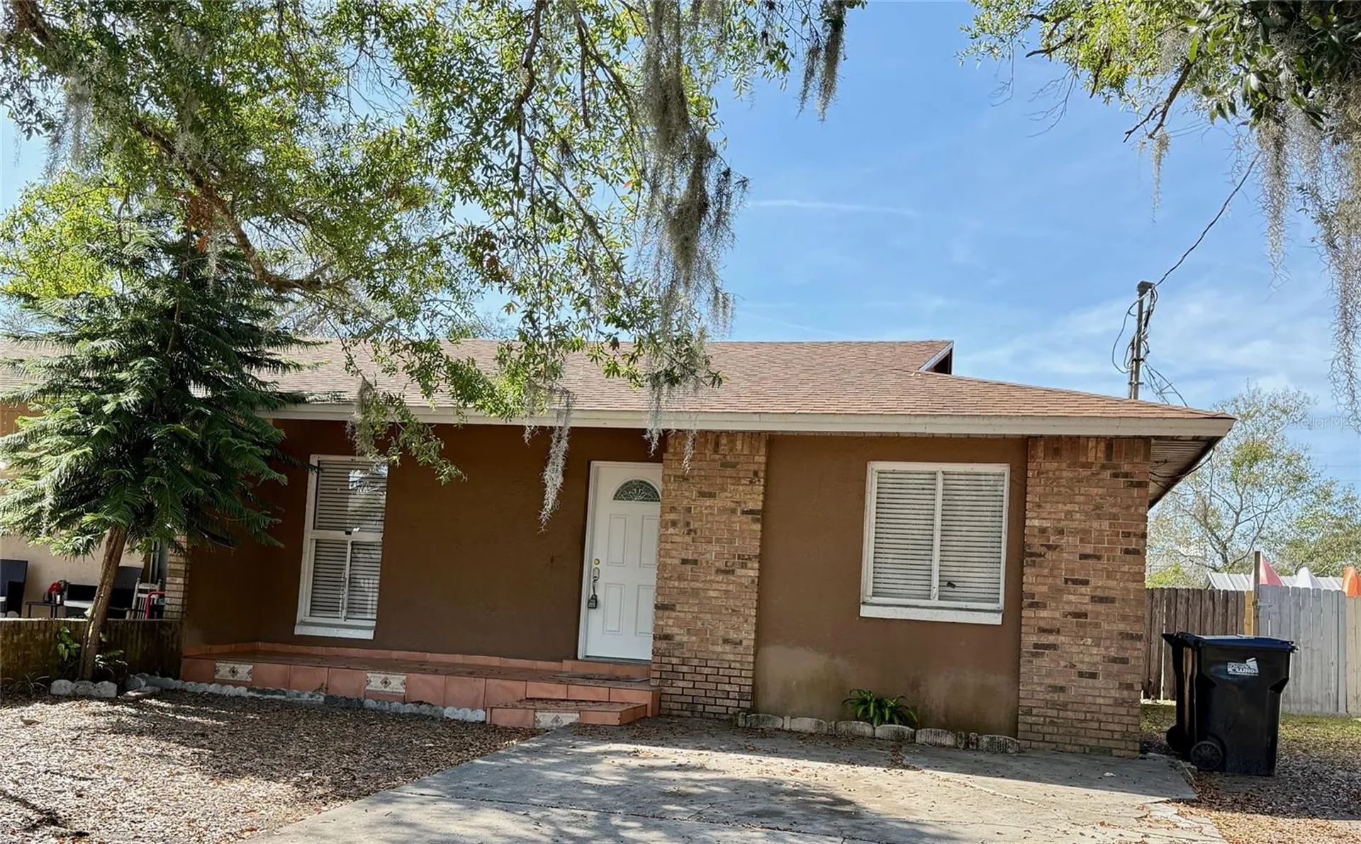 908 Tucker Avenue Orlando FL 32807