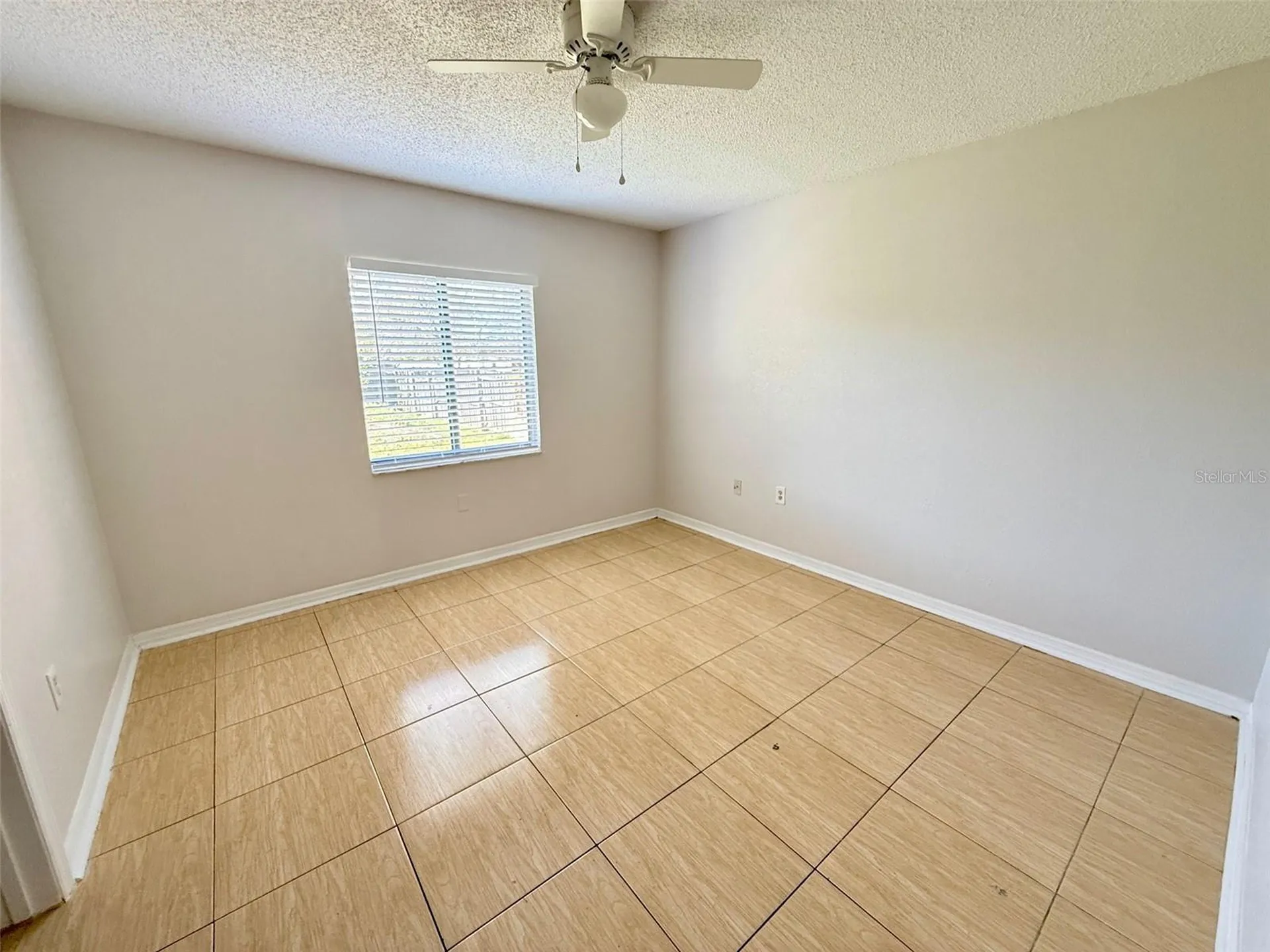 908 Tucker Avenue Orlando FL 32807