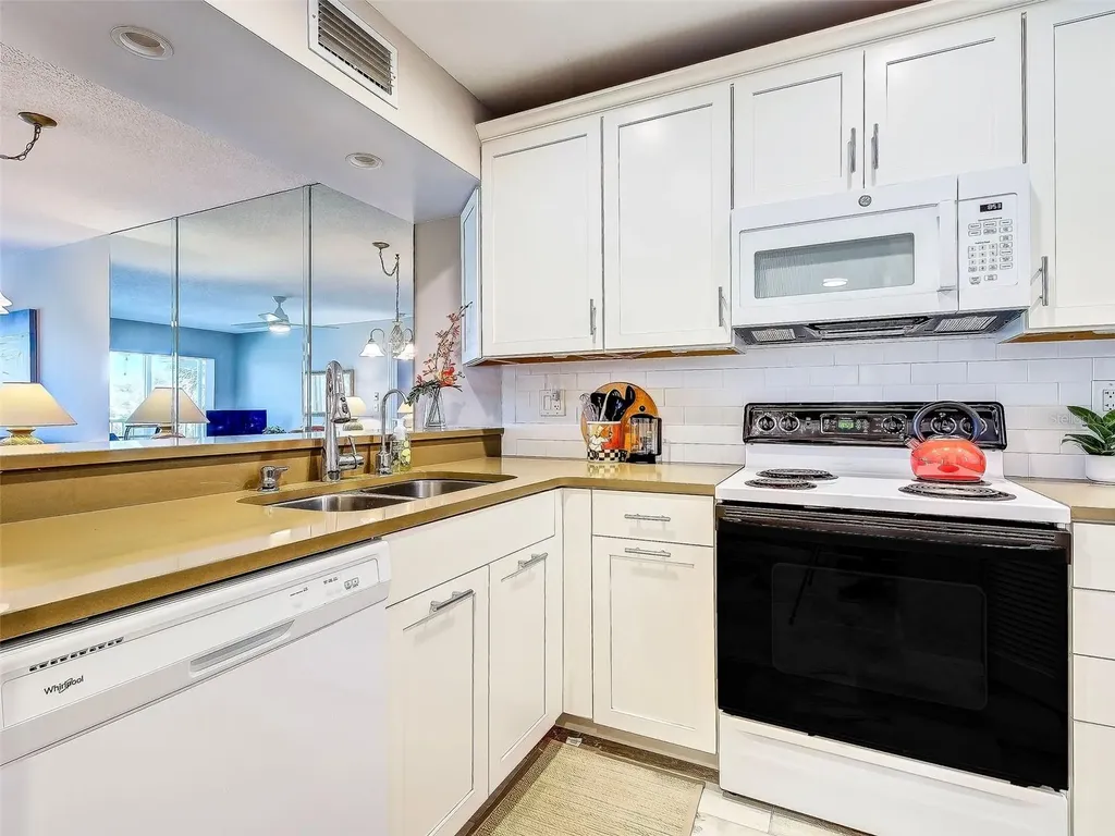 408 Cerromar Circle S Venice FL 34293