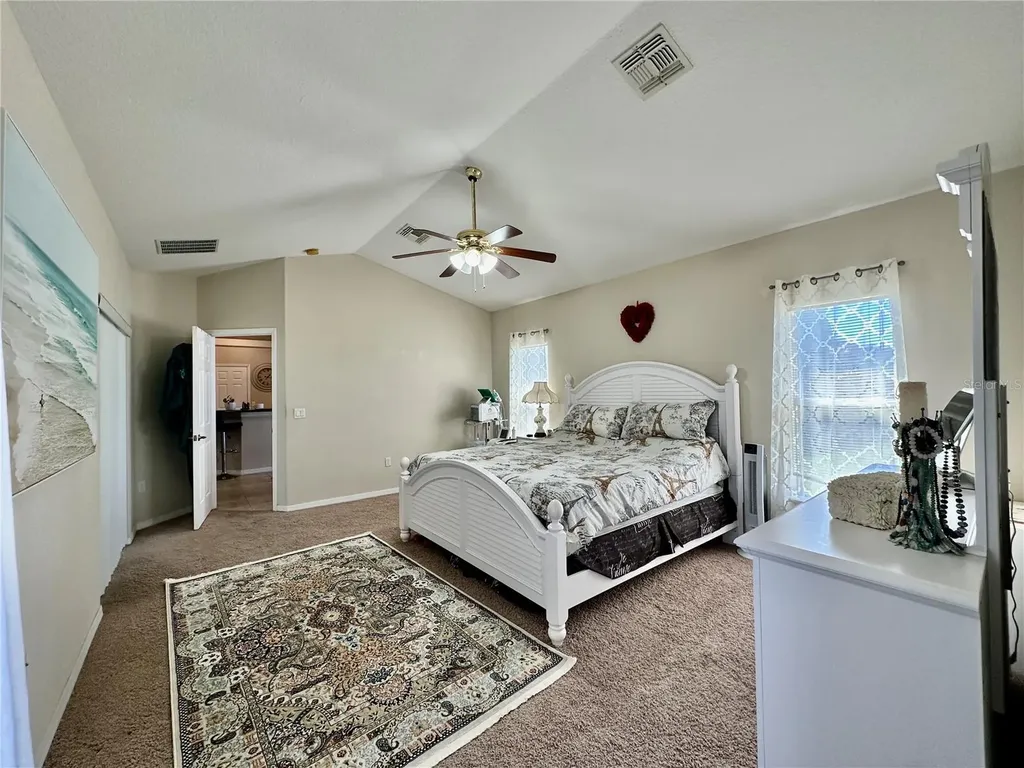 1947 Fairway Loop Kissimmee FL 34746