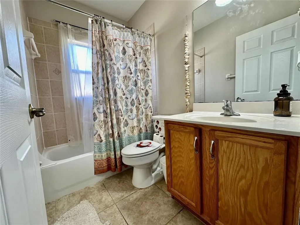 1947 Fairway Loop Kissimmee FL 34746