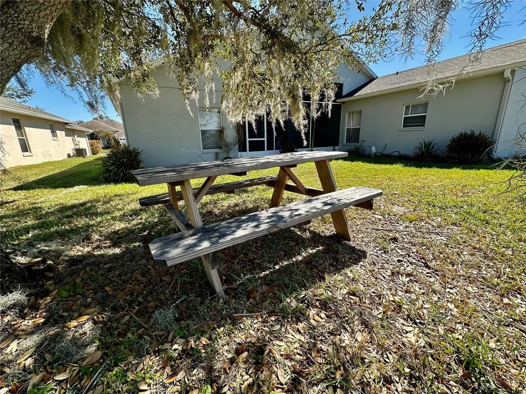 1947 Fairway Loop Kissimmee FL 34746