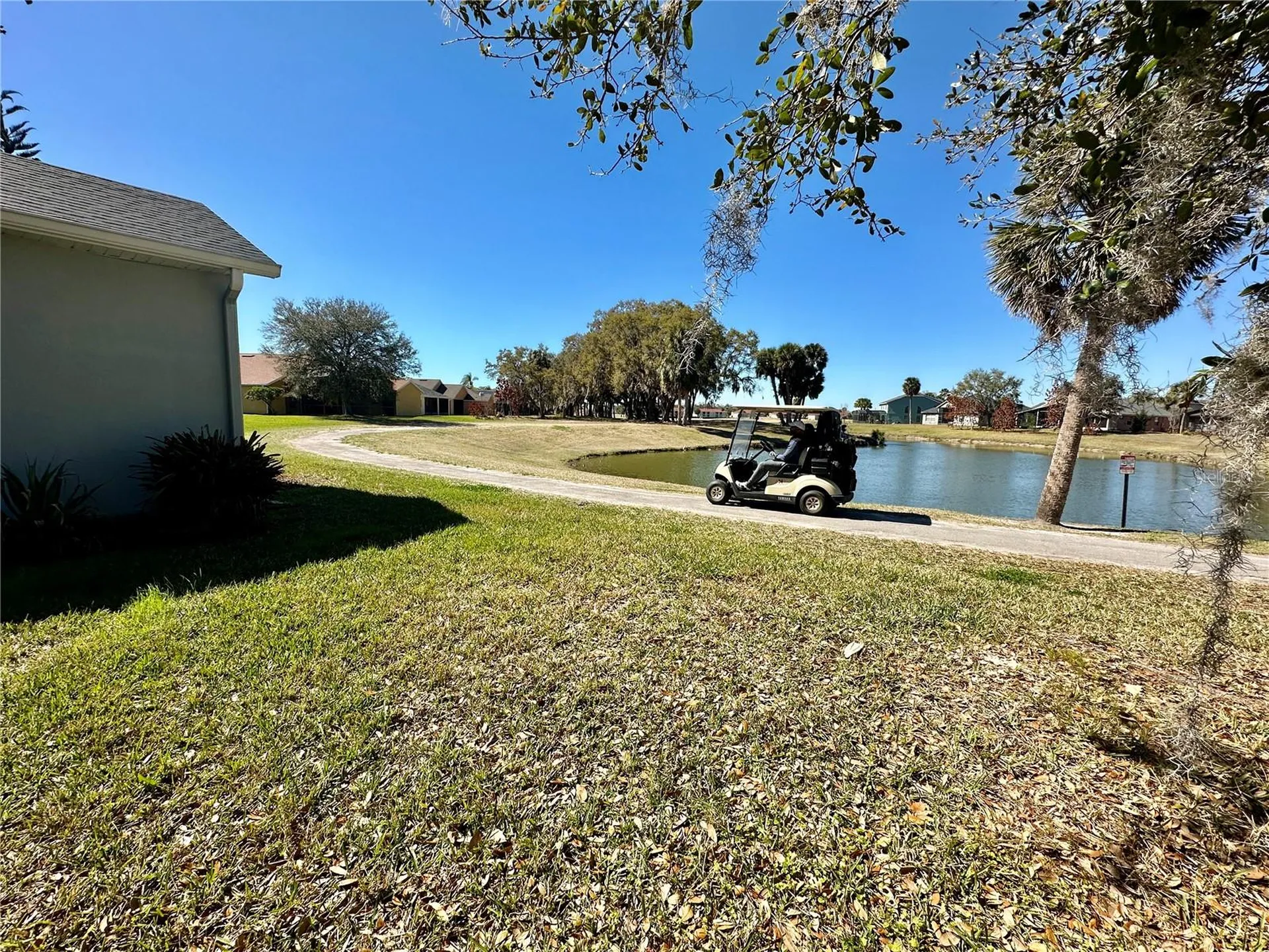 1947 Fairway Loop Kissimmee FL 34746