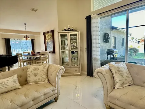 1947 Fairway Loop Kissimmee FL 34746