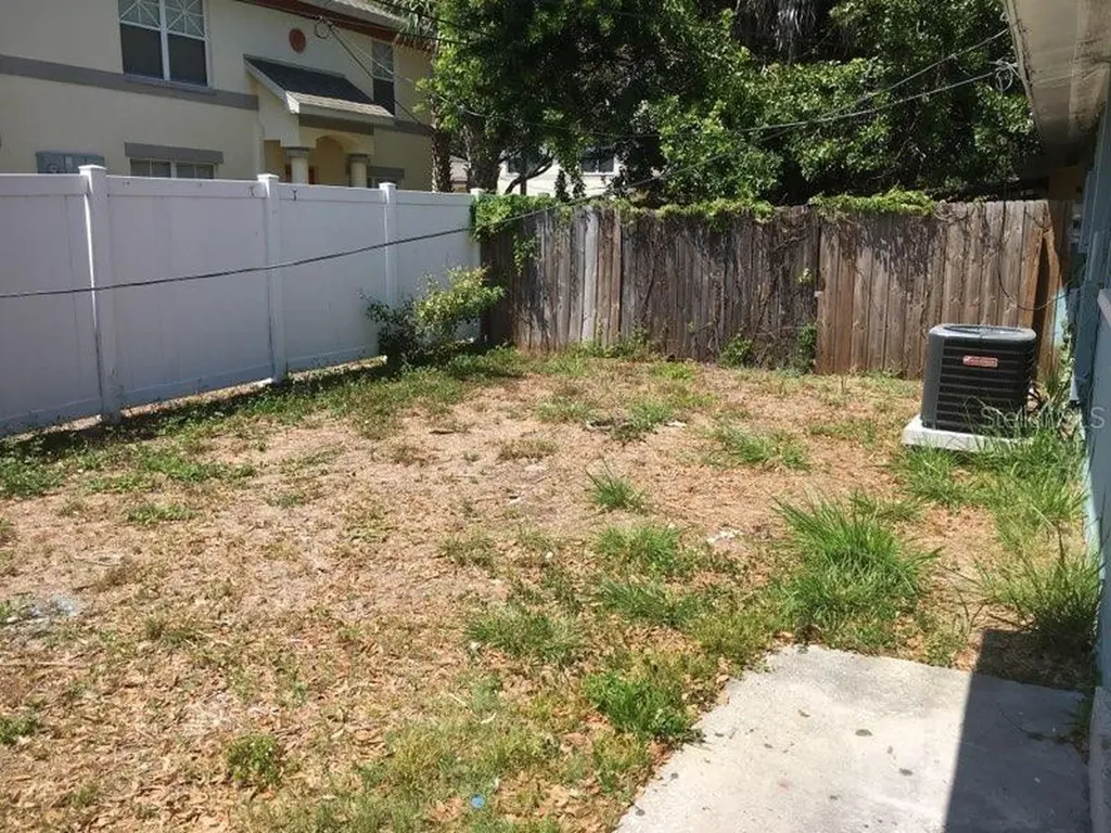 245 - 247 38th Avenue SE St Petersburg FL 33705