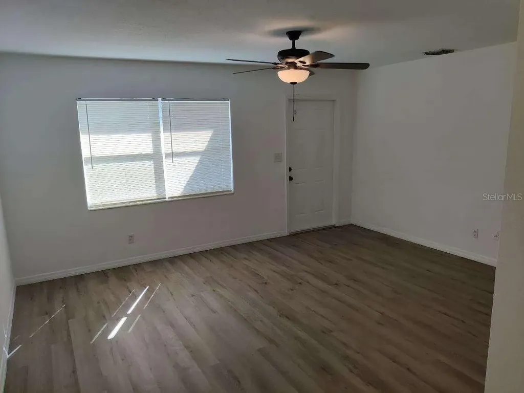 245 - 247 38th Avenue SE St Petersburg FL 33705