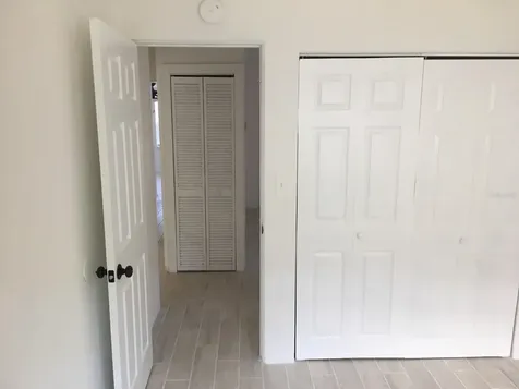 245 - 247 38th Avenue SE St Petersburg FL 33705