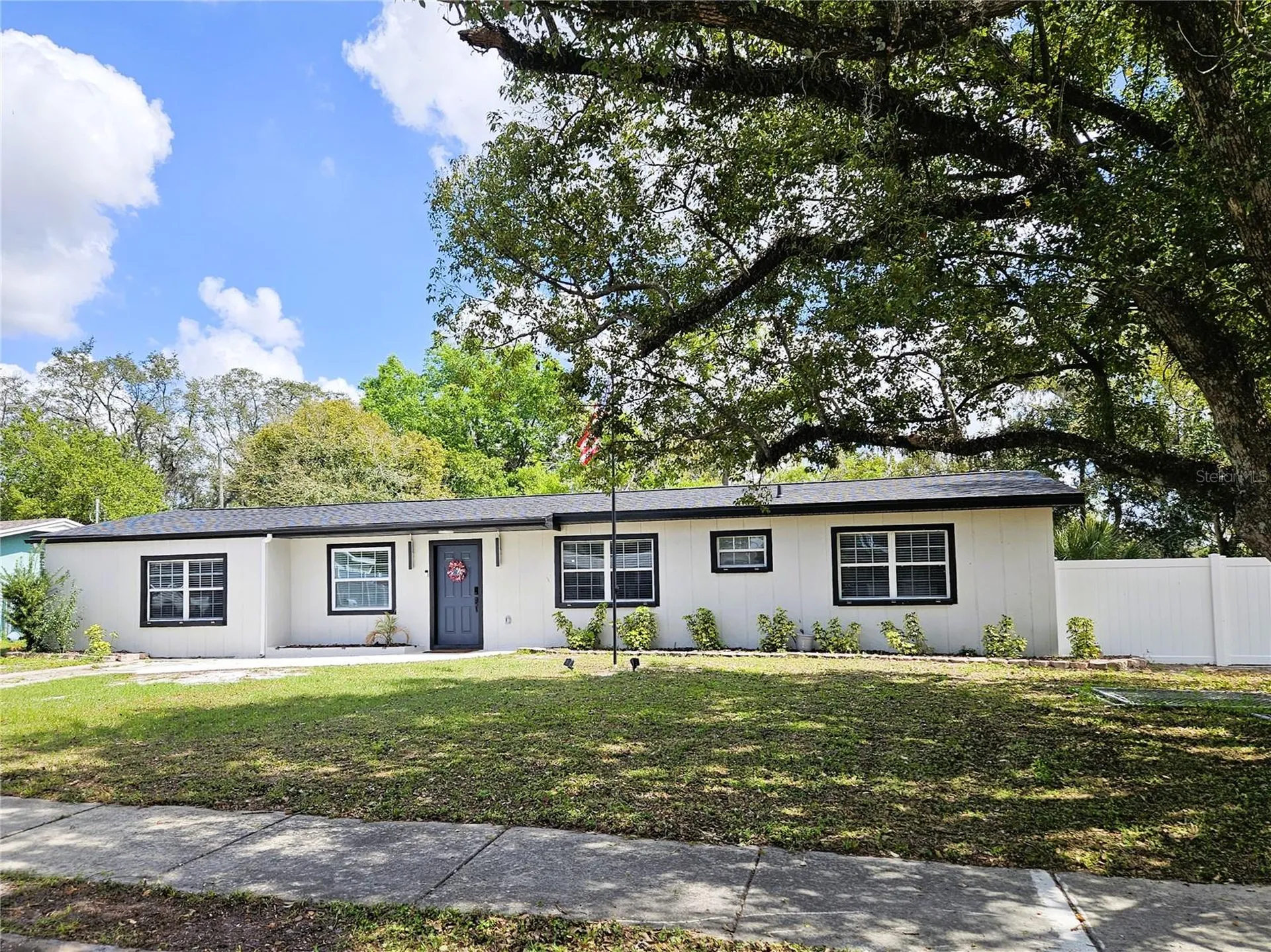 8711 N Wick Place Tampa FL 33604