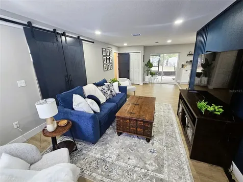 8711 N Wick Place Tampa FL 33604