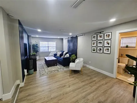 8711 N Wick Place Tampa FL 33604