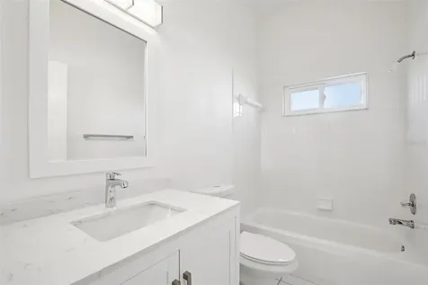 6503 Drewrys Bluff Bradenton FL 34203