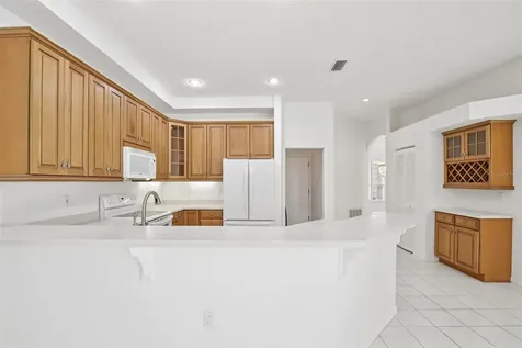 6503 Drewrys Bluff Bradenton FL 34203