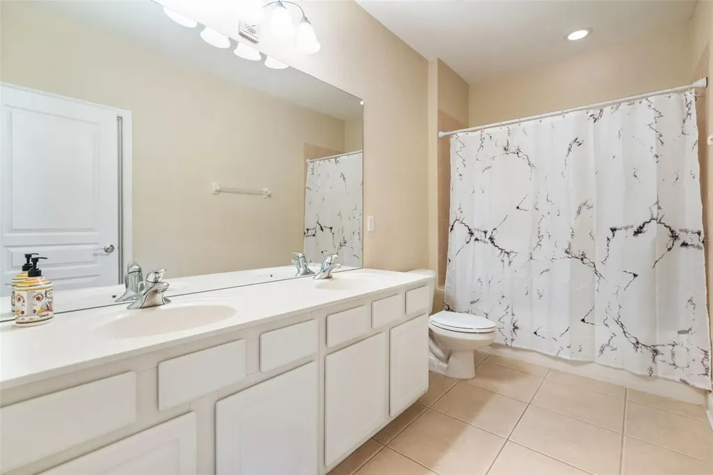 3099 Metro Sevilla Drive Orlando FL 32835