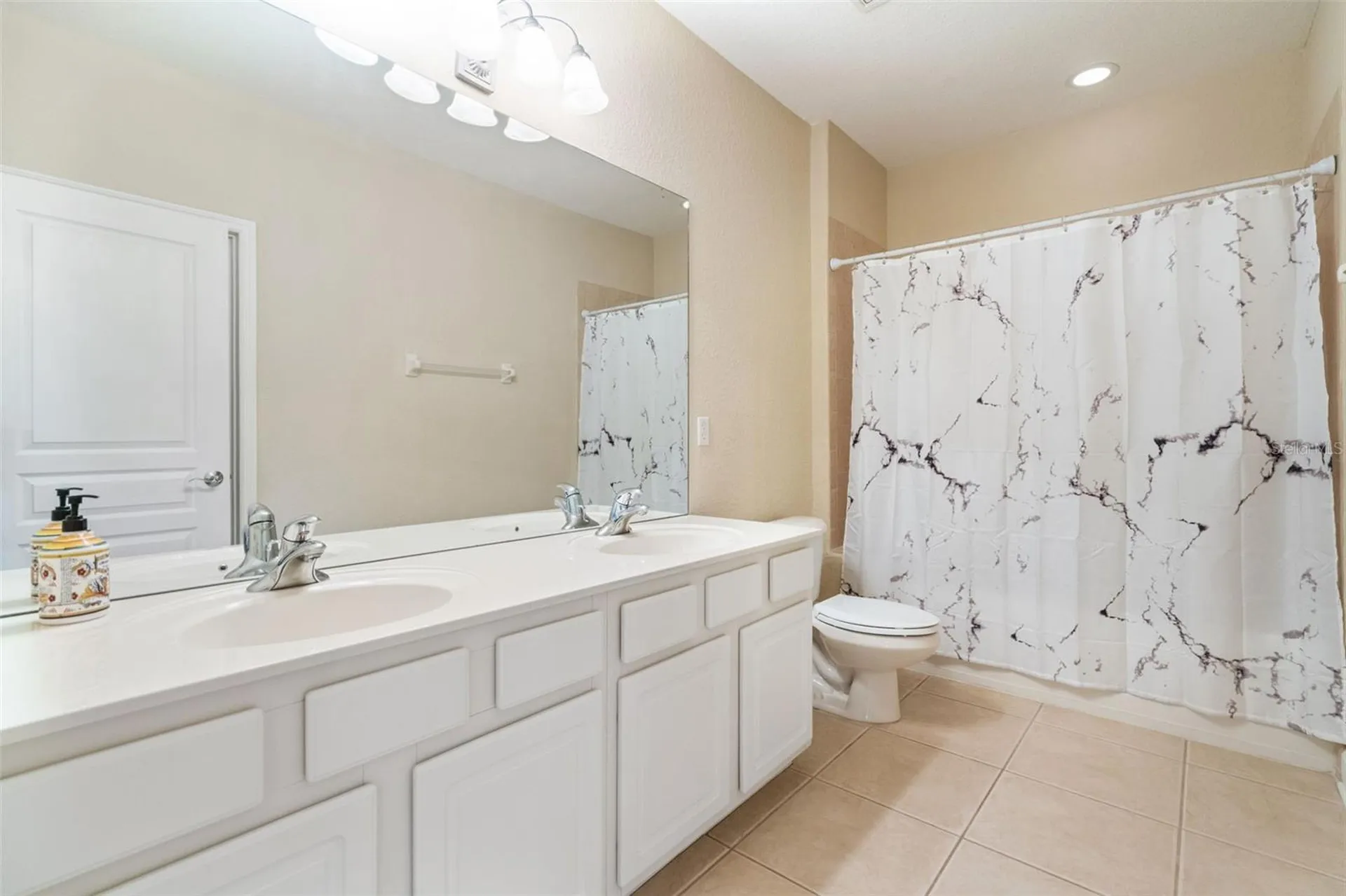3099 Metro Sevilla Drive Orlando FL 32835