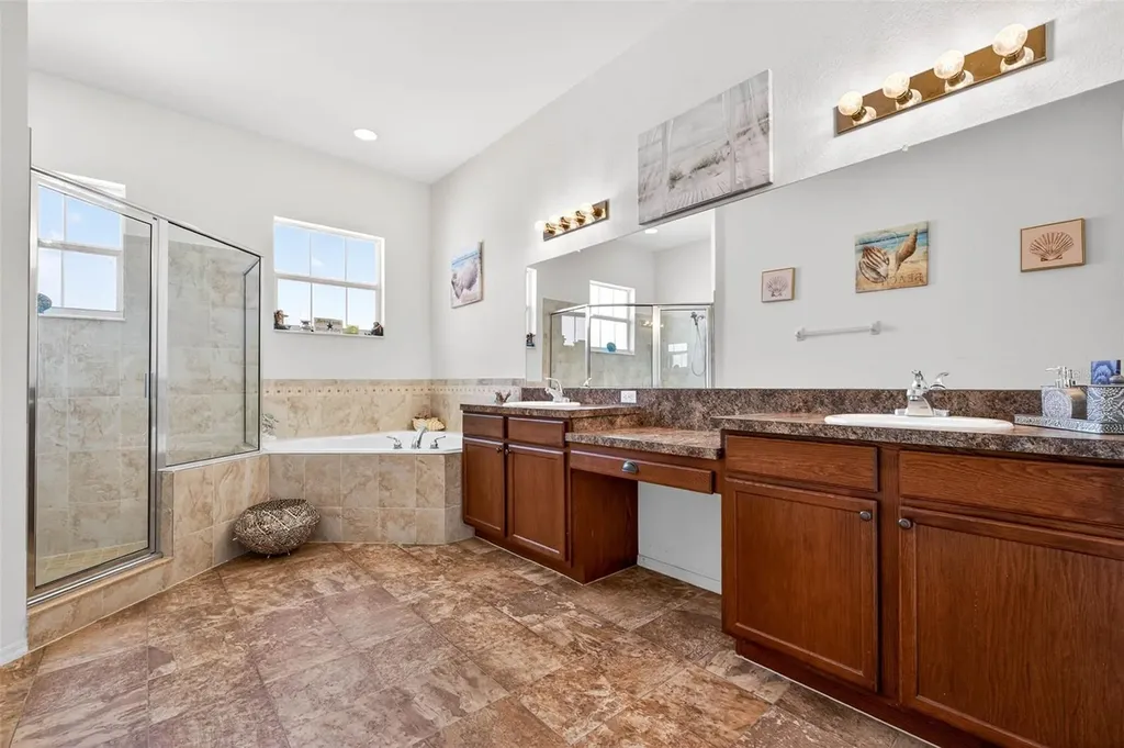 1614 Prairie Blossom Drive Lakeland FL 33810