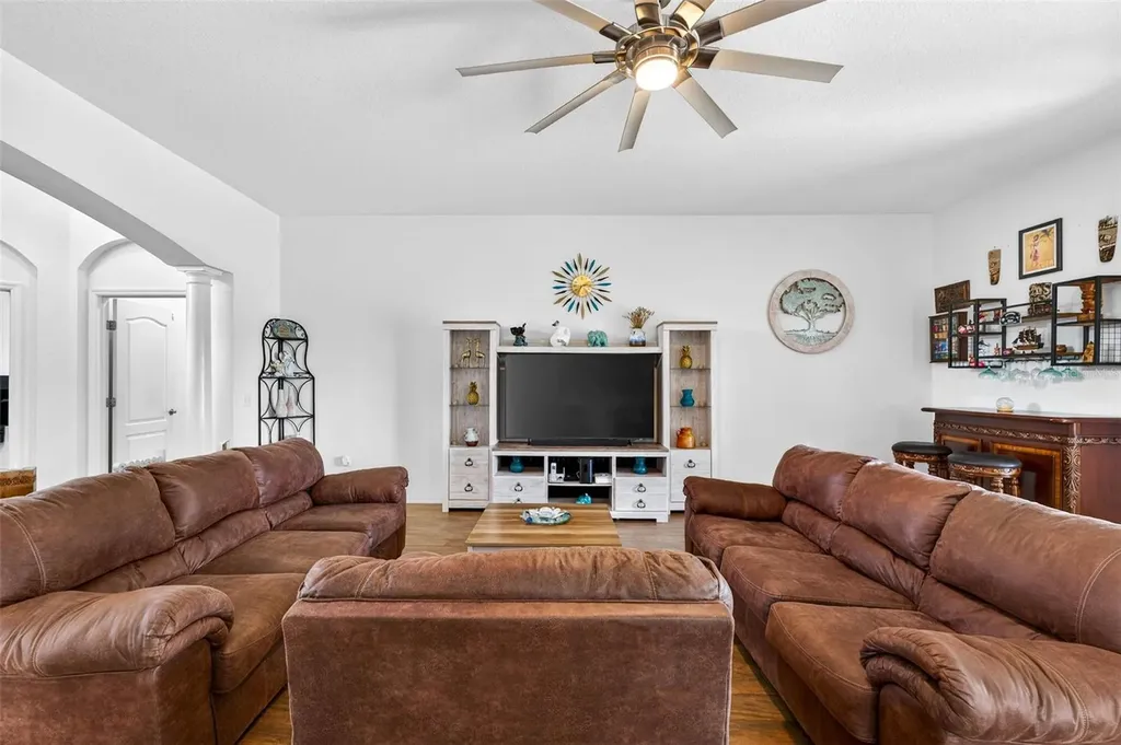 1614 Prairie Blossom Drive Lakeland FL 33810