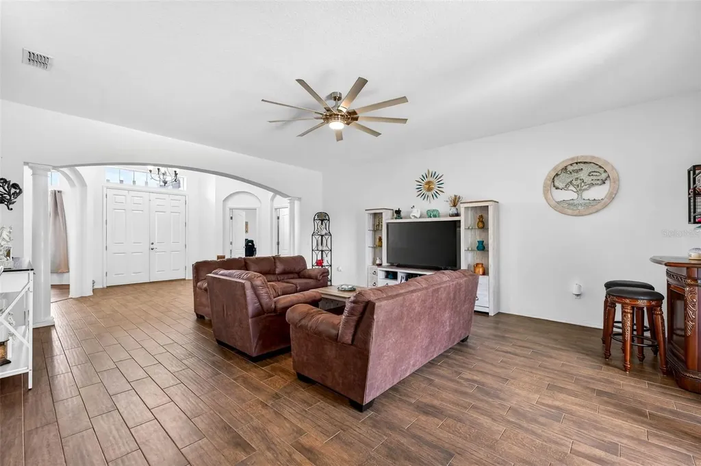 1614 Prairie Blossom Drive Lakeland FL 33810