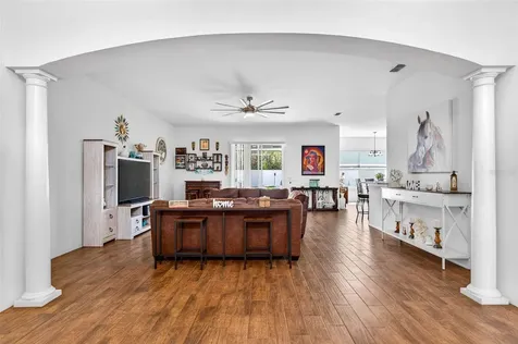 1614 Prairie Blossom Drive Lakeland FL 33810