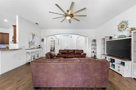 1614 Prairie Blossom Drive Lakeland FL 33810