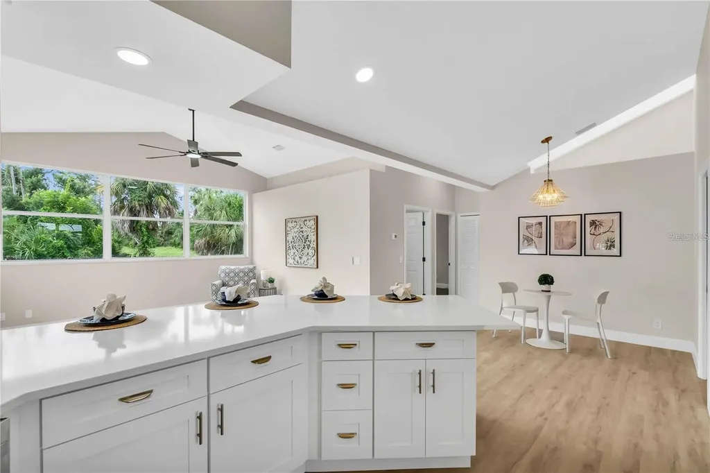 34 Sportsman Terrace Rotonda West FL 33947