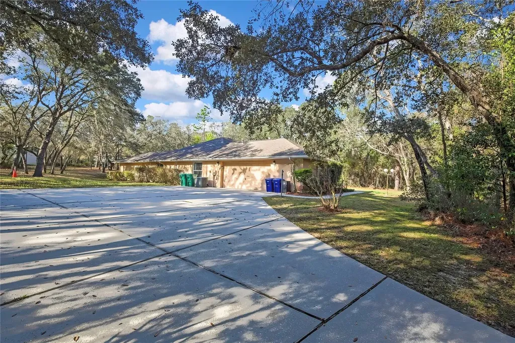 340 E Savoy Street Lecanto FL 34461