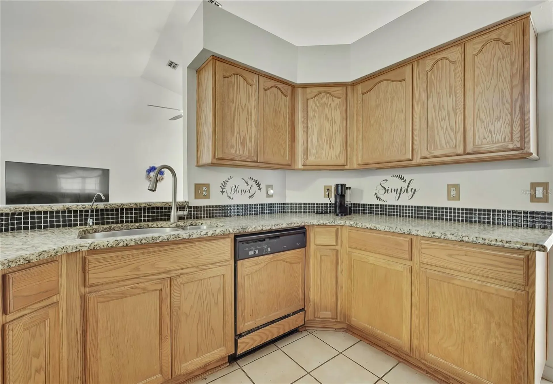340 E Savoy Street Lecanto FL 34461