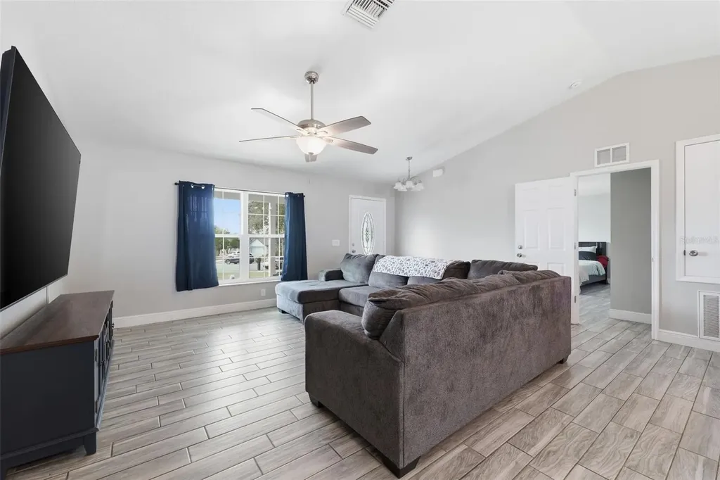 3902 W Featheredge Court Lecanto FL 34461