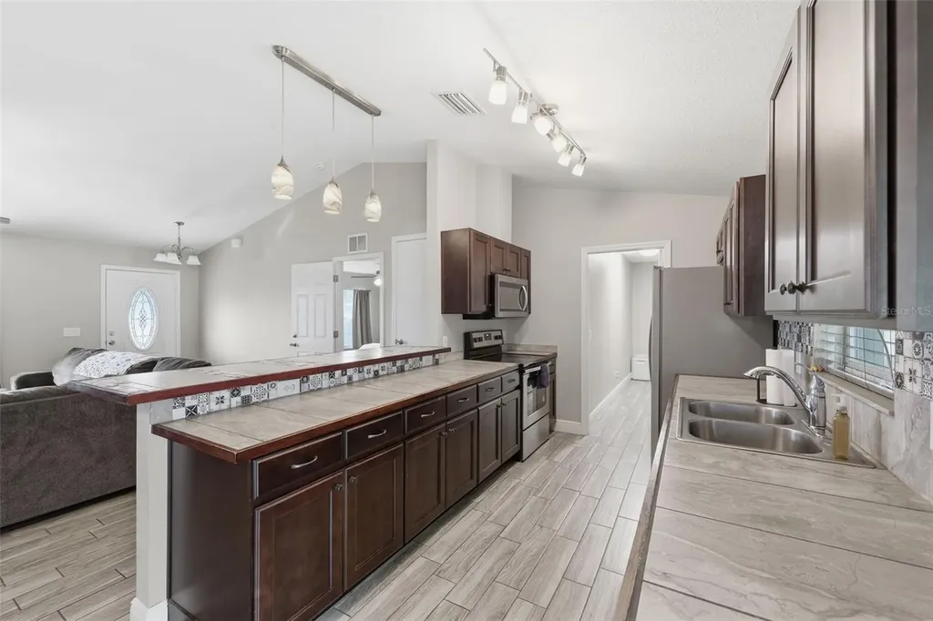 3902 W Featheredge Court Lecanto FL 34461