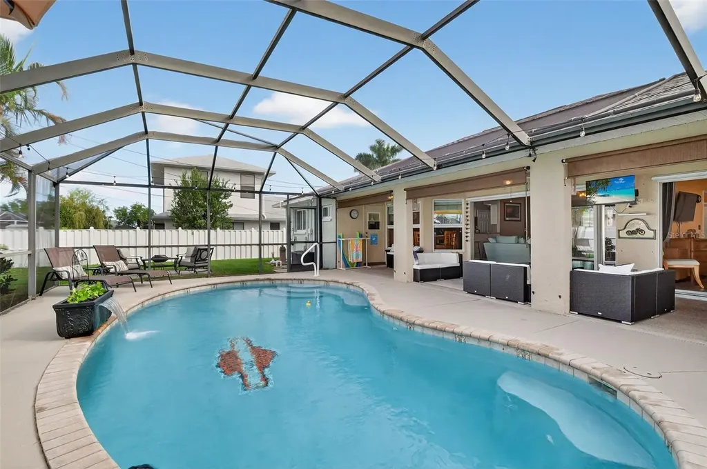412 SE 13th Avenue Cape Coral FL 33990