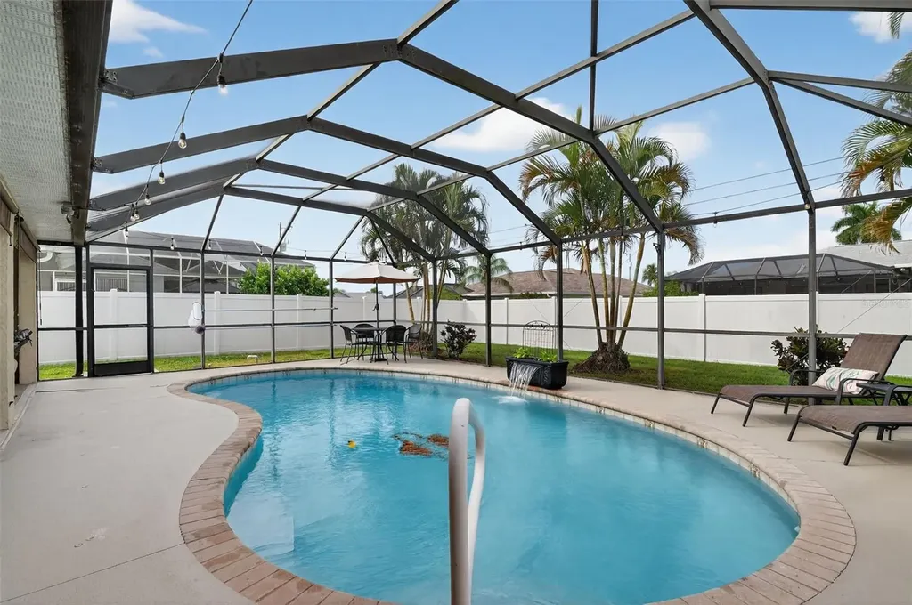 412 SE 13th Avenue Cape Coral FL 33990