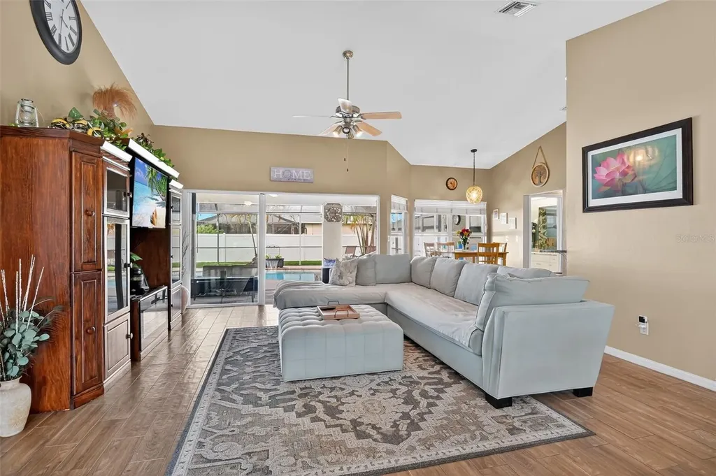 412 SE 13th Avenue Cape Coral FL 33990