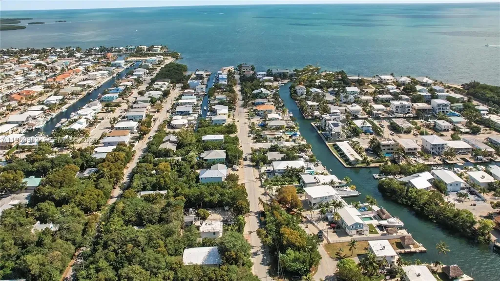 34 Seagate Beach Key Largo FL 33037