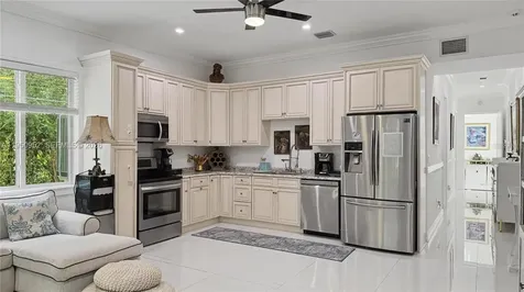 34 Seagate Beach Key Largo FL 33037