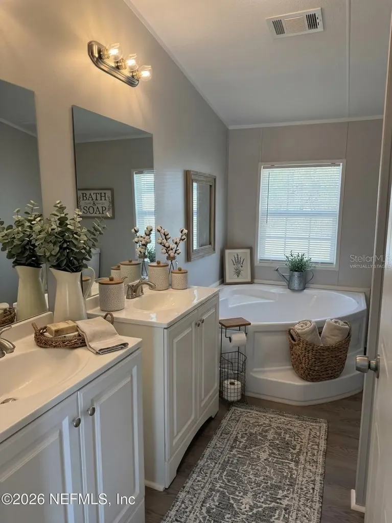 204 Rabbit Track Road Satsuma FL 32189