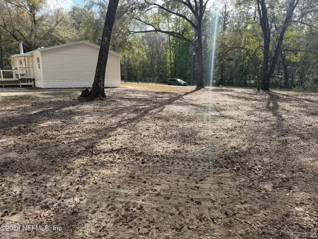 204 Rabbit Track Road Satsuma FL 32189
