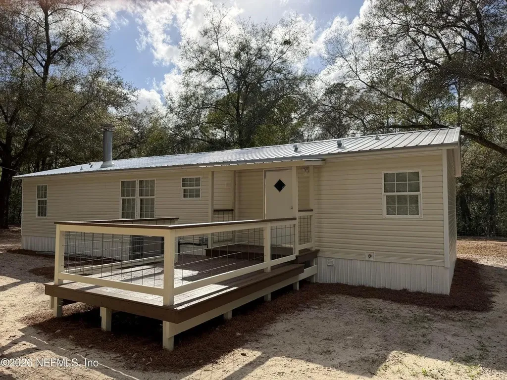204 Rabbit Track Road Satsuma FL 32189