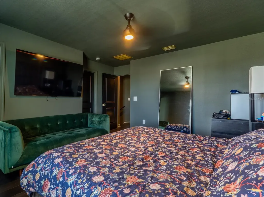1872 Tohoqua Boulevard Kissimmee FL 34744
