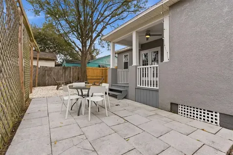 110 W Cayuga Street Tampa FL 33603