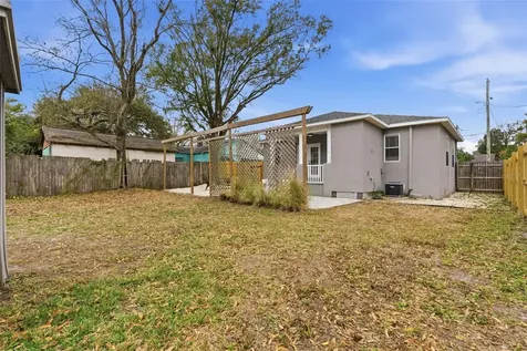 110 W Cayuga Street Tampa FL 33603