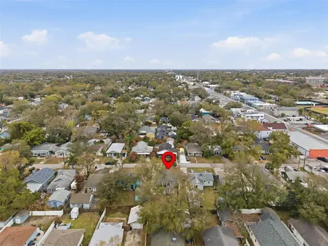 110 W Cayuga Street Tampa FL 33603