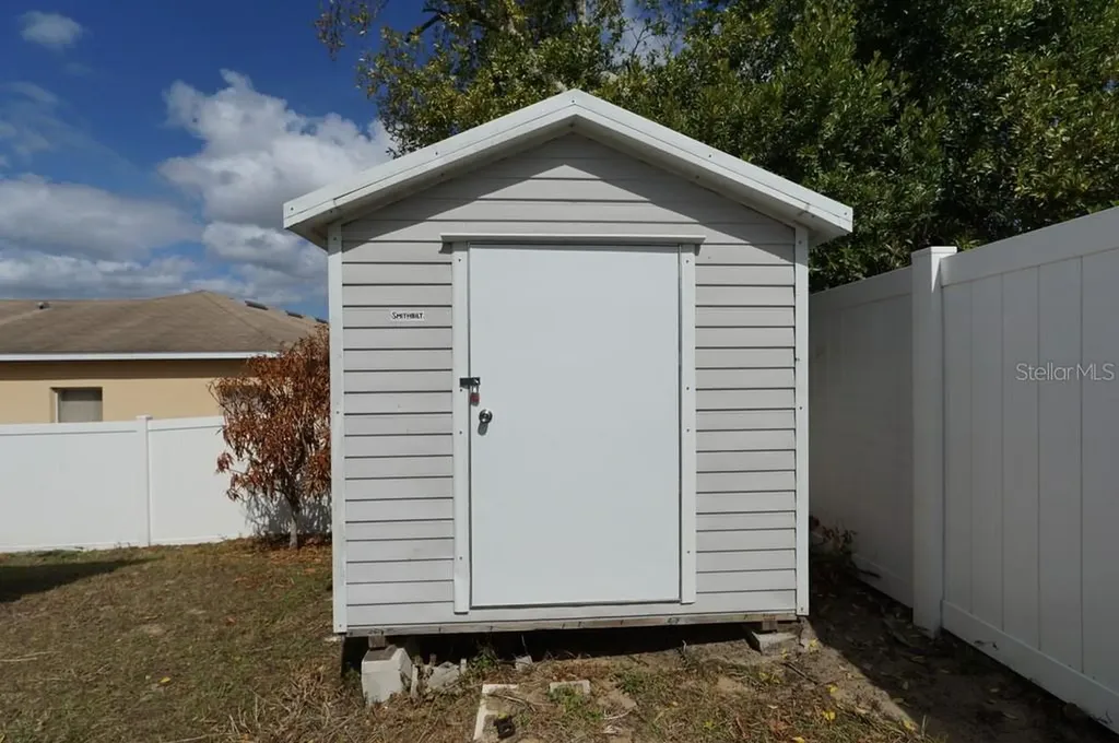 880 Colville Drive Kissimmee FL 34759