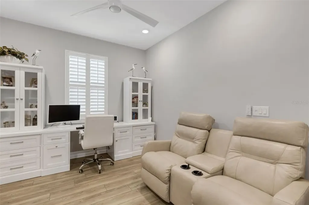 10088 Coral Shore Drive Englewood FL 34223