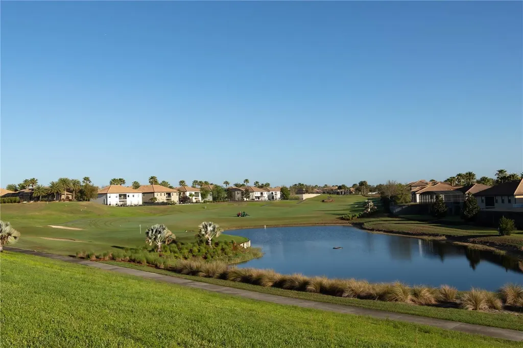 650 Pebble Beach Drive Davenport FL 33896