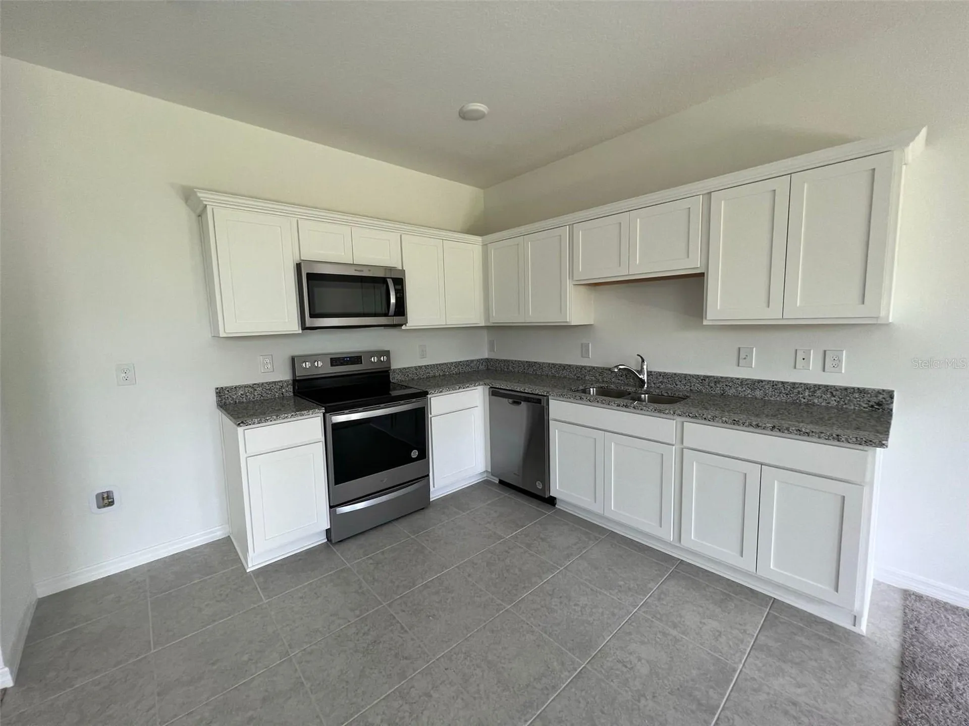 545 Madison Drive Davenport FL 33837