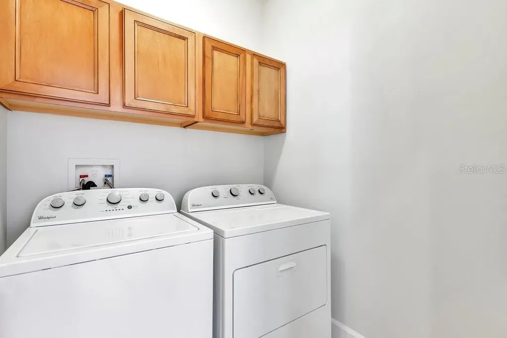 125 Manor View Lane Deland FL 32724
