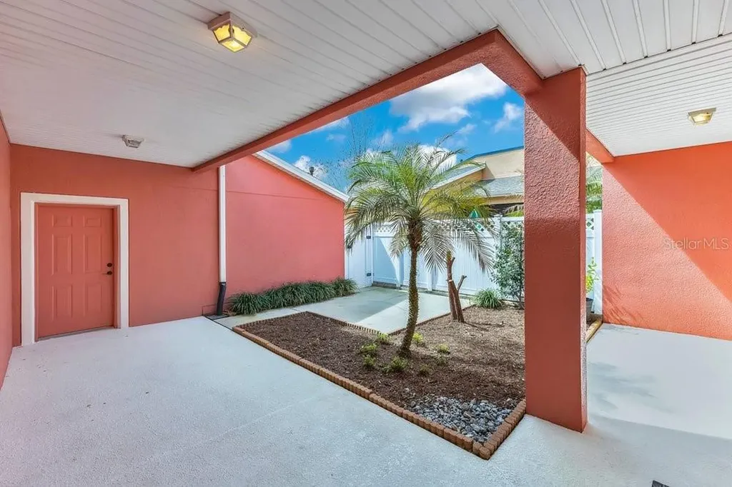 125 Manor View Lane Deland FL 32724