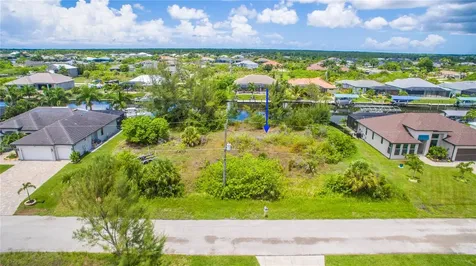 8088 Antwerp Circle Port Charlotte FL 33981
